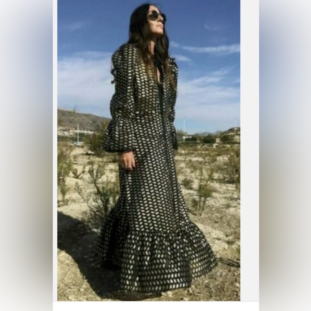Zara Puff Sleeve Gold and Black Dress